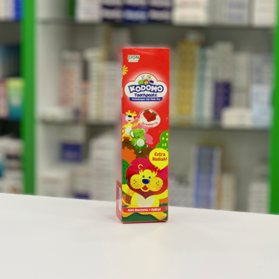 Kodomo Children's toothpaste with strawberry flavor